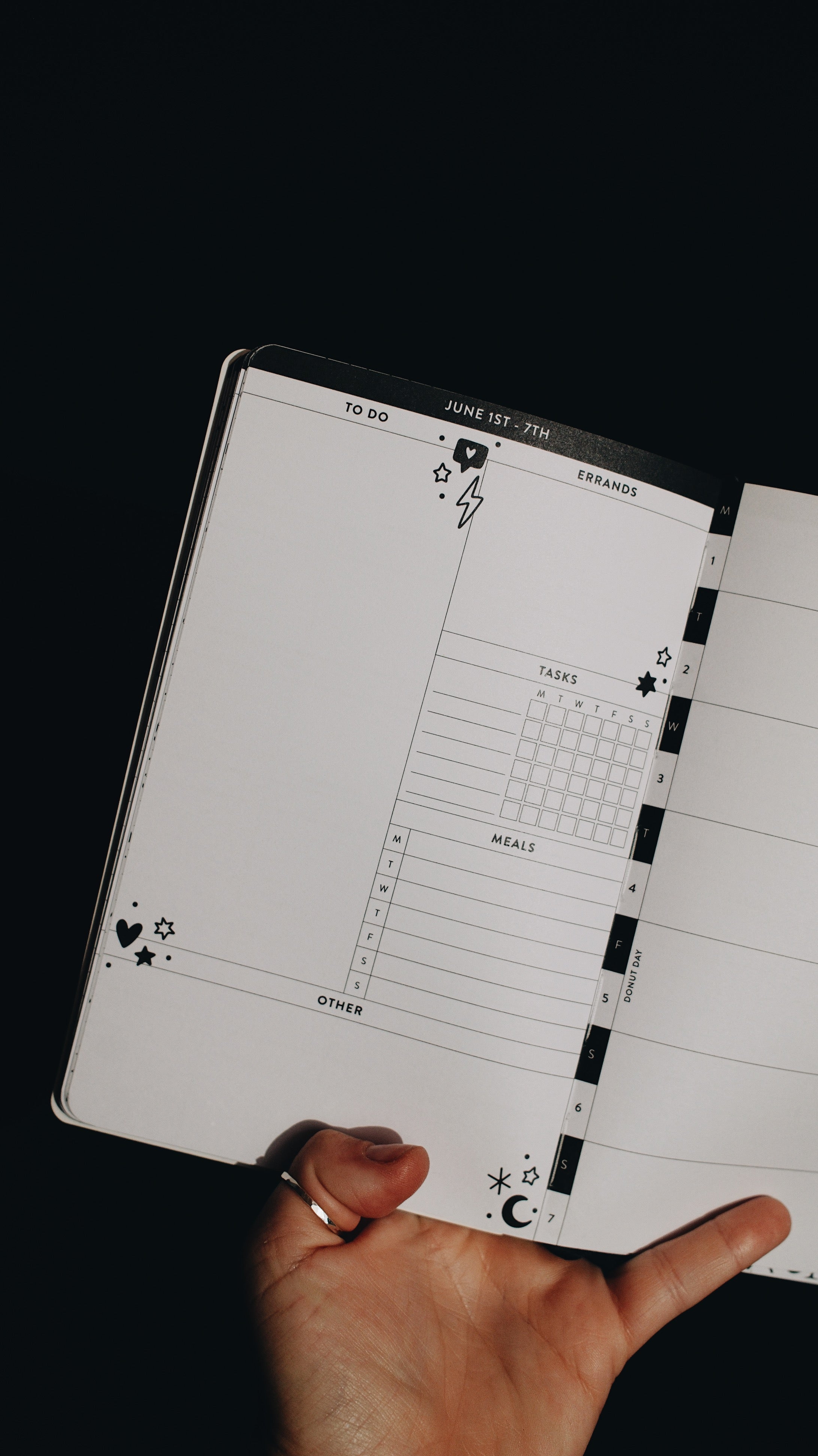 2026 Dated 5x8 Planner - Doodle Edition